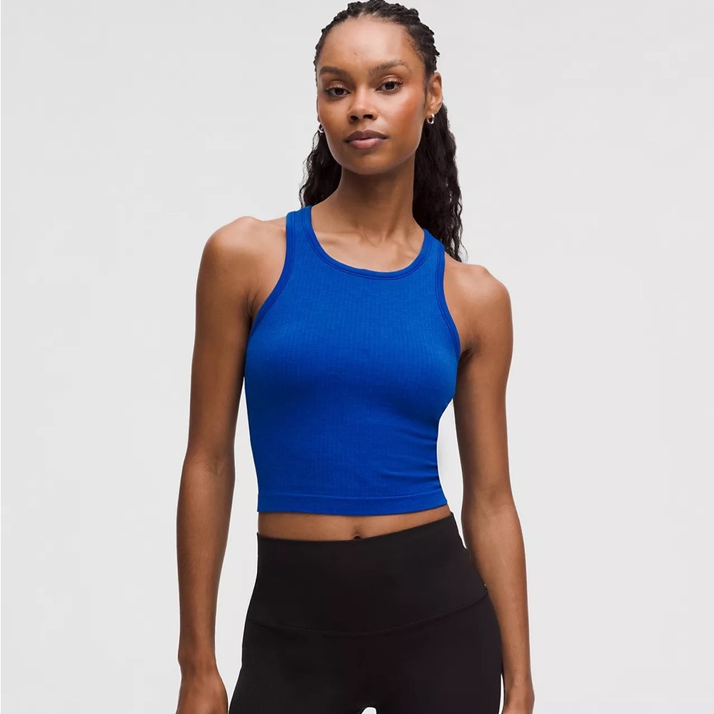 Lululemon Size 8 Cobalt Blue
Excellent condition Cropped Ebb Street Tank